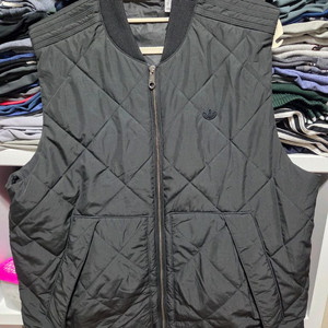 아디다스 퀄팅 조끼 105