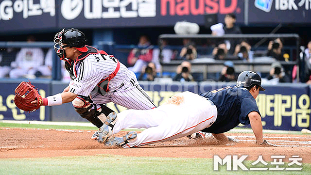 [한국시리즈 대전 잠실 세트 판매합니다]--0