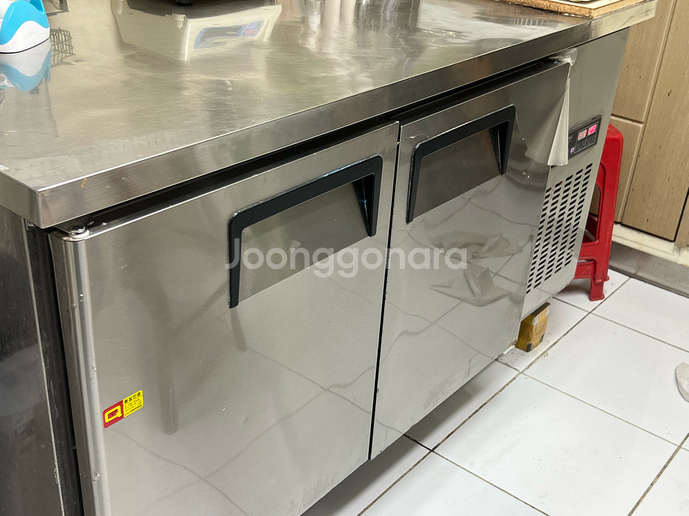 1500 우성 테이블 직냉식 냉장고/냉동고--0