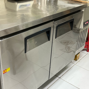 1500 우성 테이블 직냉식 냉장고/냉동고