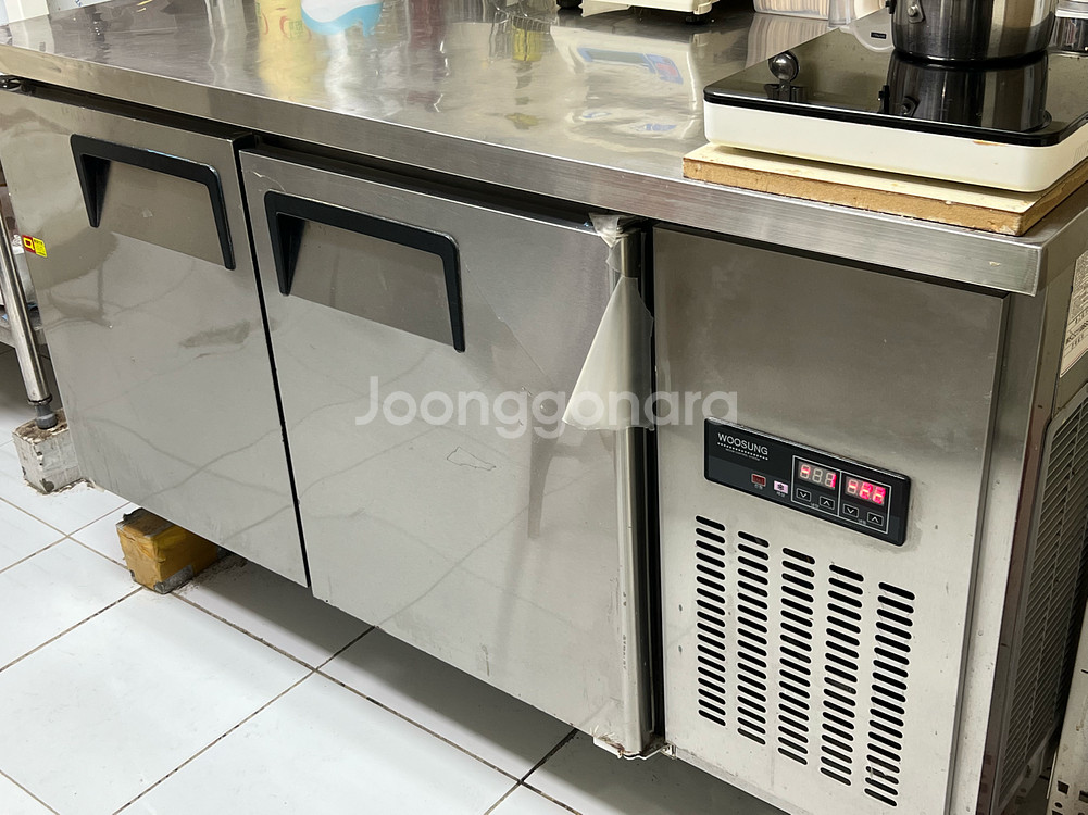 1500 우성 테이블 직냉식 냉장고/냉동고--1