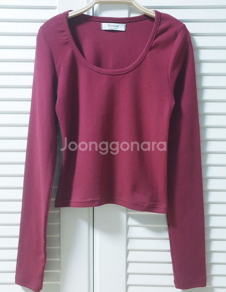 티 블라우스 스몰-날씬 미듐 사이즈~ 새제품--0