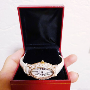 아주 예쁜 로즈골드 큐빅시계~