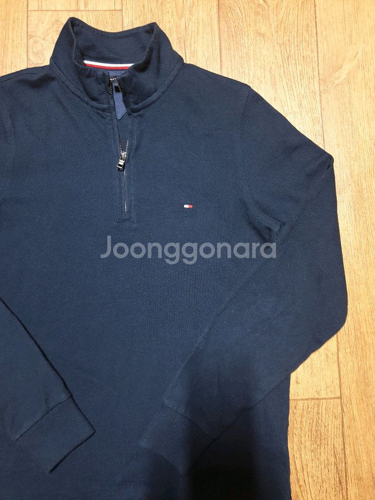 타미힐피거 반집업 긴팔티 90~95 사이즈입니다--2