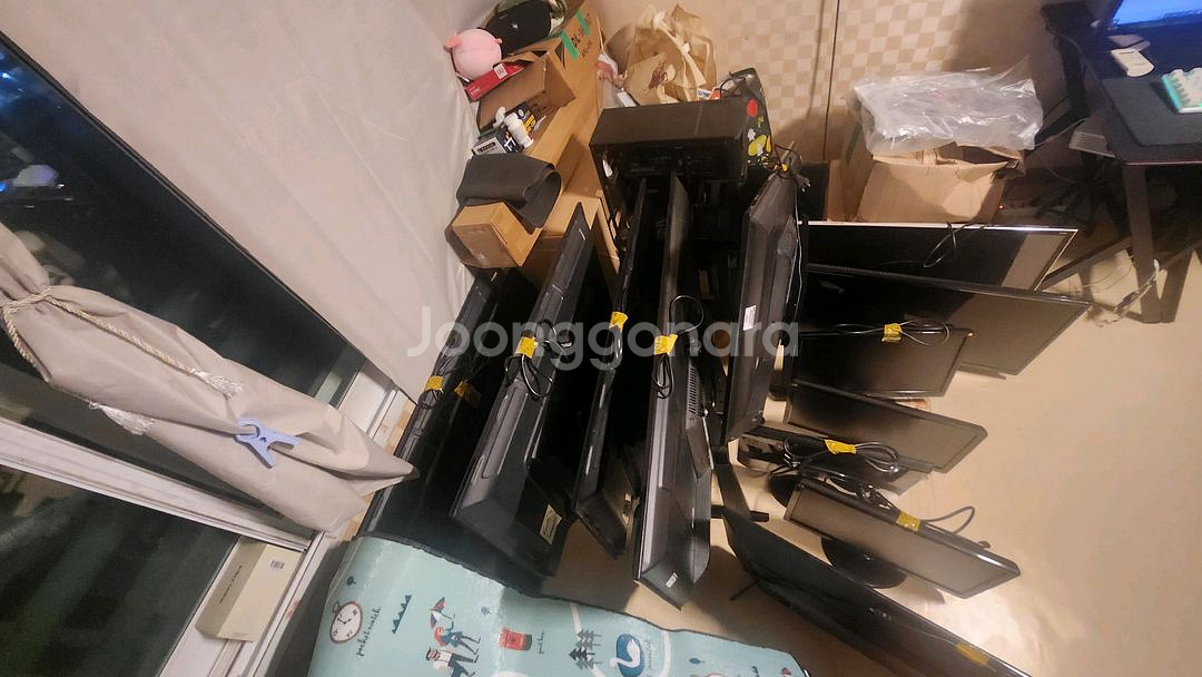 20인치. - 44인치 모니터 수량팔아요--0