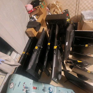 20인치. - 44인치 모니터 수량팔아요