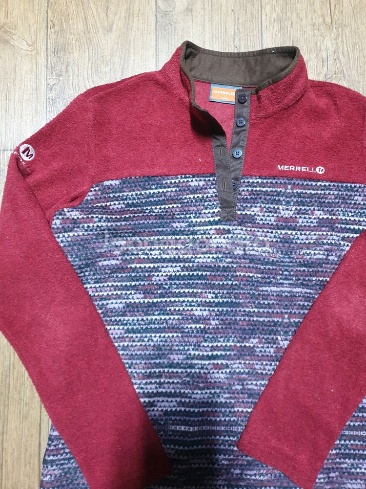 머렐 아웃도어 반집업 90 사이즈입니다--3