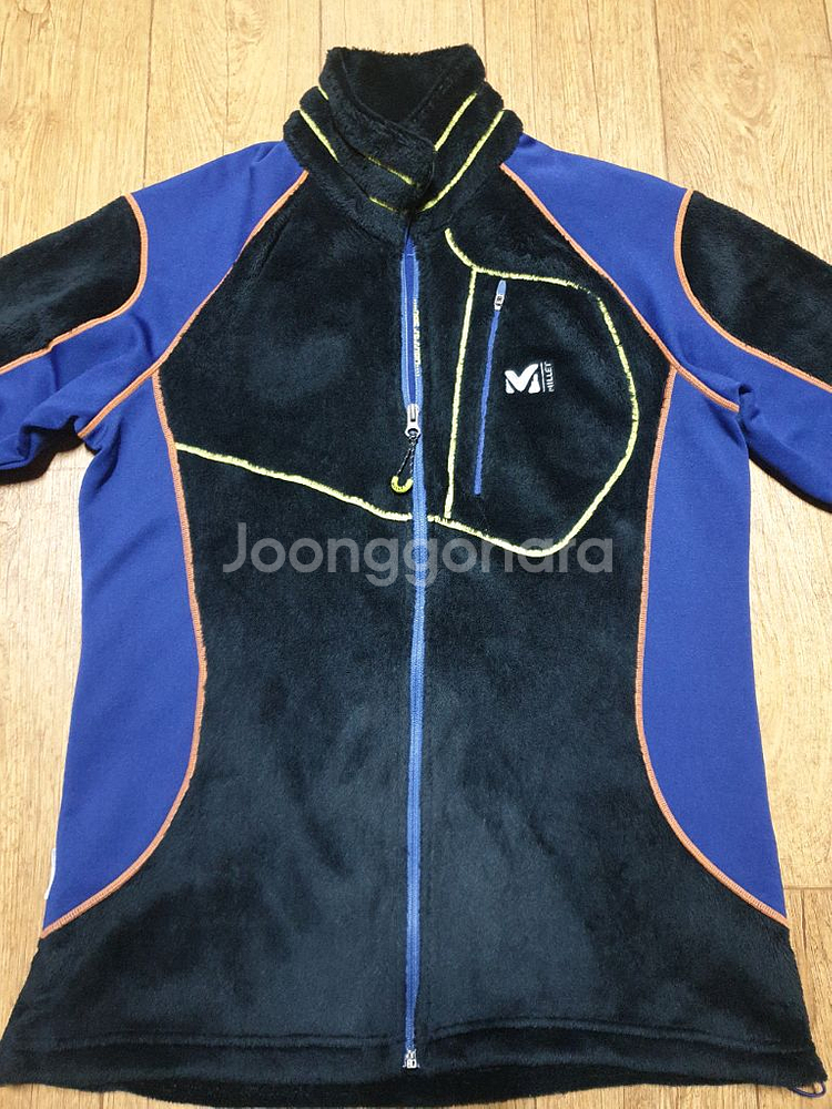 밀레 아웃도어 기모 집업 100 사이즈입니다--0