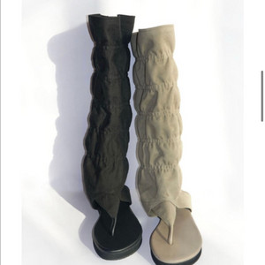 책갈피(단초) 쪼리 부츠 블랙 235