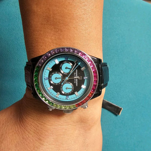 가격팍내려요 파가디자인시계판매합니다.