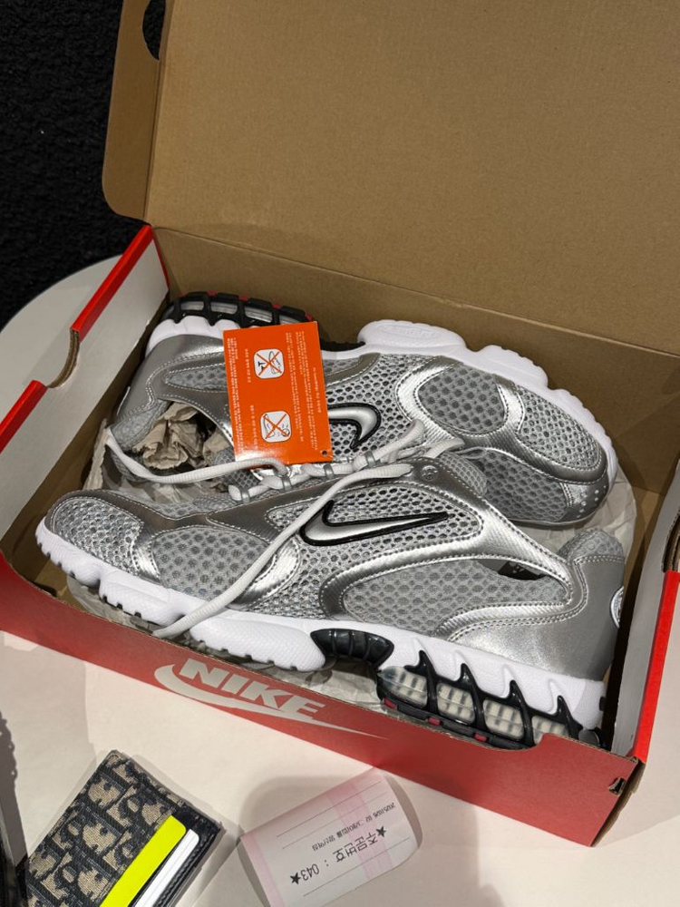 나이키 에어 줌 스피리돈 케이지 2 메탈릭실버 290 사이즈 이미지