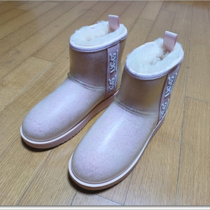 어그 UGG 클리어 부츠 36(230)사이즈