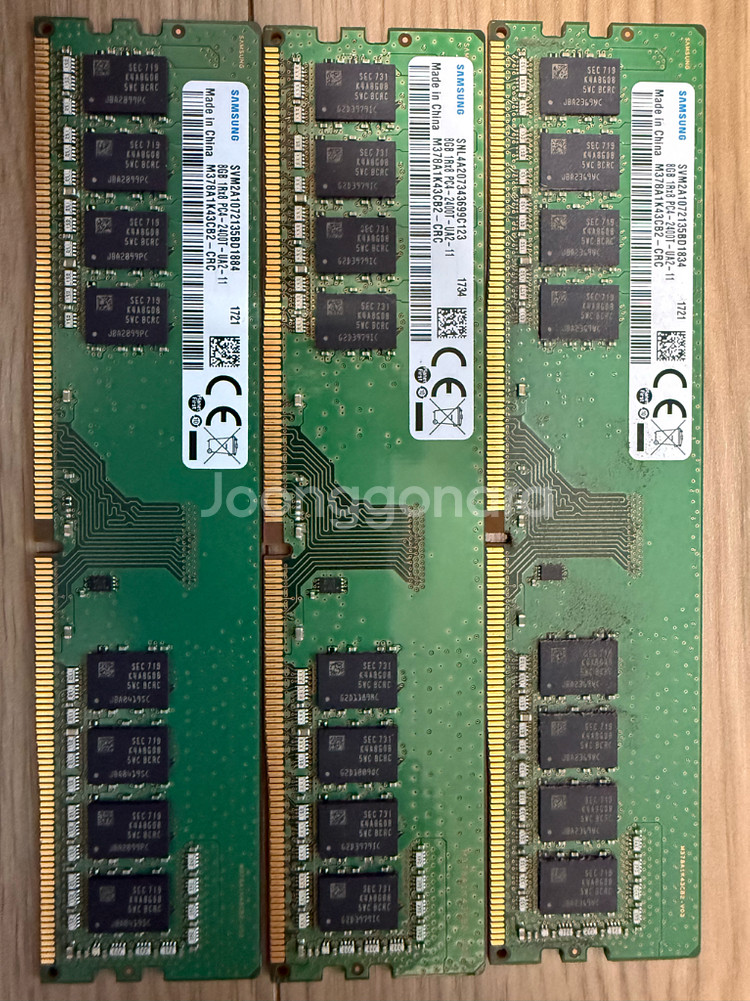 삼성 DDR4 8GB PC4-2400 3장--0