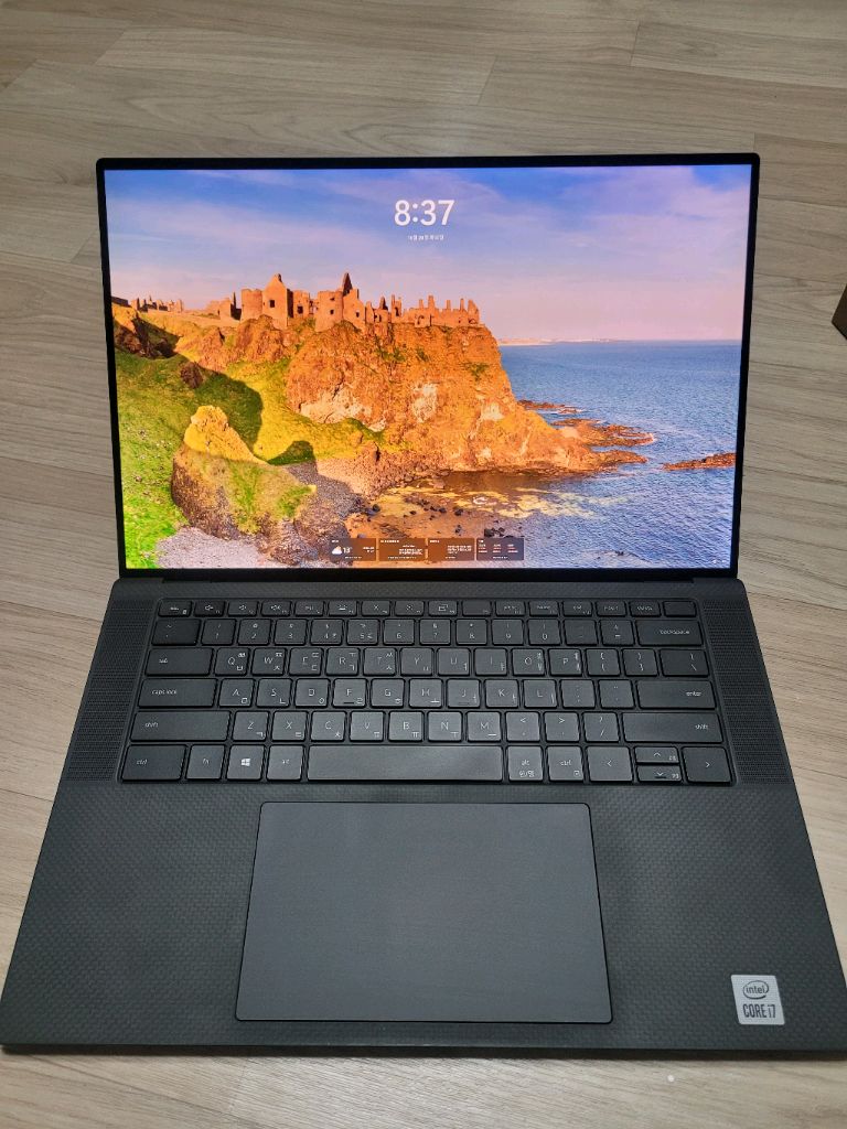 4K タッチパネル GTX1050 デル i7-7 16GB SSD512GB 4K 解像度