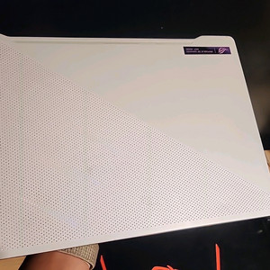 rtx3060 144hz 깔끔하고 예쁜 화이트 게이밍 노트북