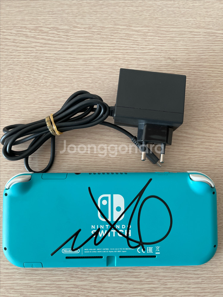 닌텐도 스위치 라이트 니케 에디션--1