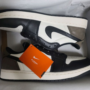 조던1 로우 모카