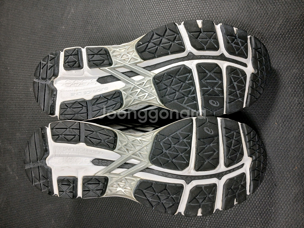 아식스 젤카야노 22 러닝화--9