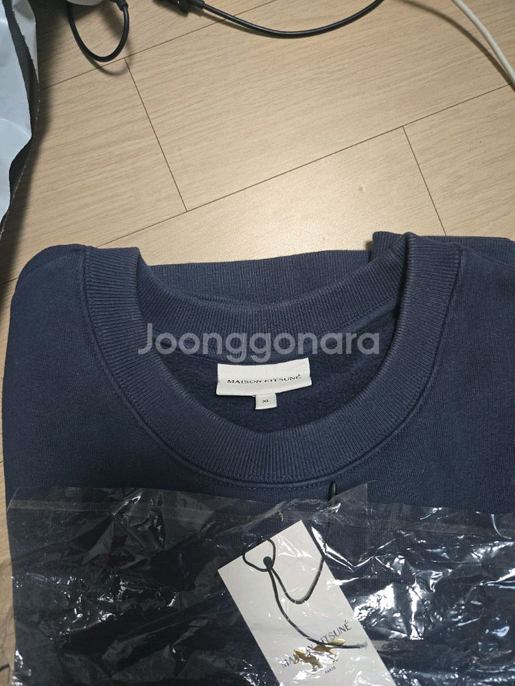 정품 메종키츠네 기모 네이비 맨투맨 사이즈 XL--4
