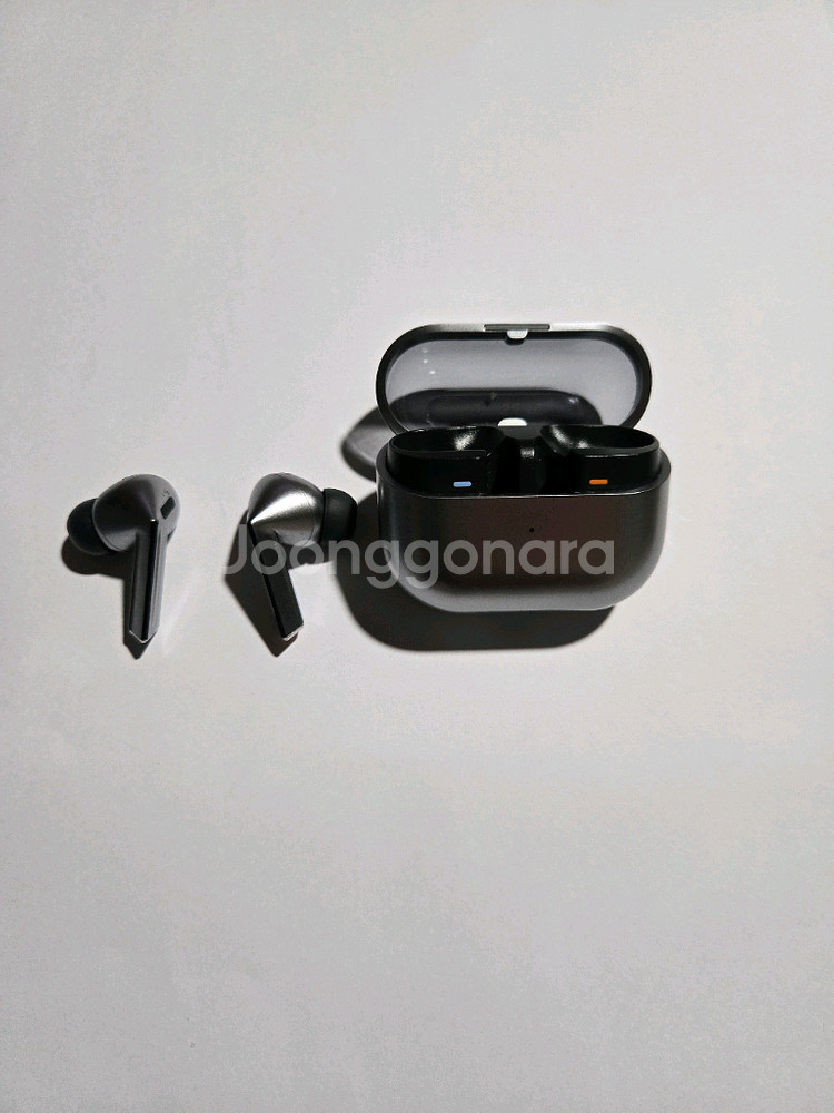 갤럭시 폴드 se 및 버즈3프로 팝니다--4