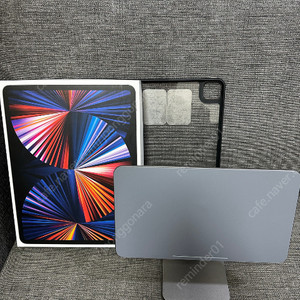 아이패드 프고 12,9 m1 5세대 +자석 스팬드+매직키보드 +애플2세대펜슬