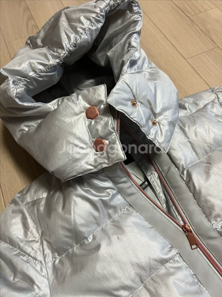 베네통 BENETTON 실버 로즈골드 구스다운 숏 푸퍼 패딩 후드 그레이 거위털 점퍼 자켓--4