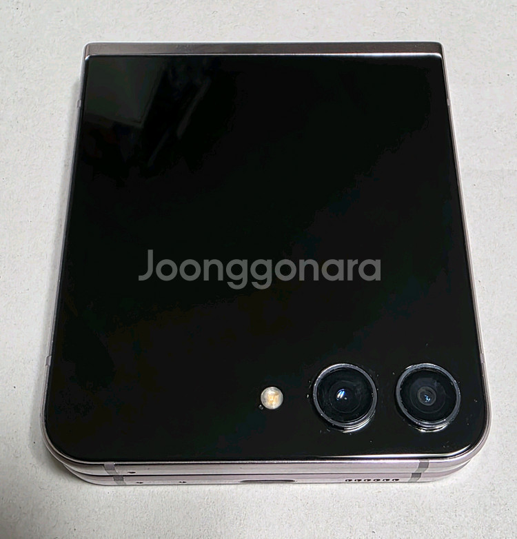 삼성 갤럭시 Z 플립5 256GB 판매합니다--2