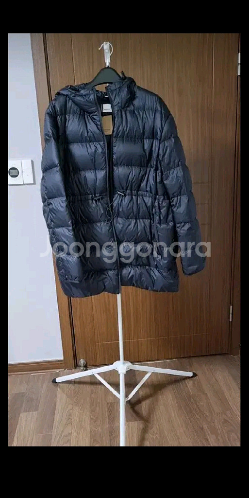 버버리 아스펜 구스패딩 L77~88--1