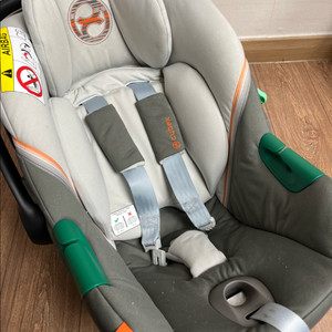 싸이벡스 아톤 S2 아이사이즈 신생아 바구니 카시트