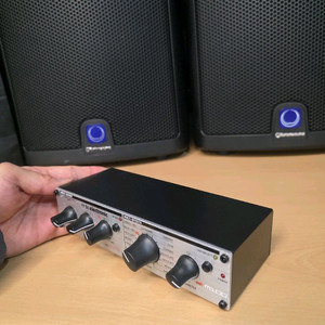 TC Electronic M100 멀티 이펙터