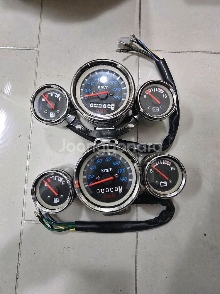 미사용 새상품 빈티지 오토바이 계기판 팔아요--0