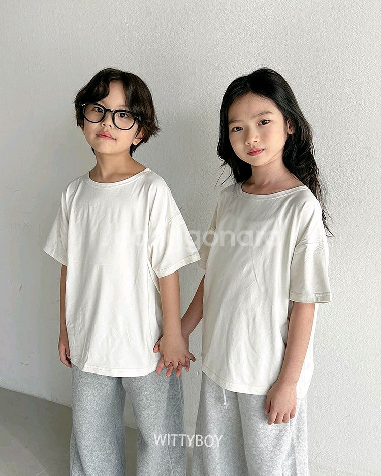 (새상품) 이지웜 반팔--0