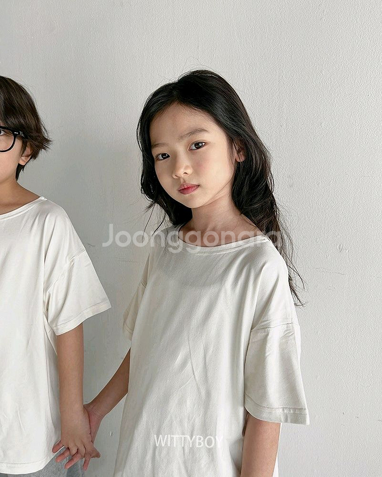 (새상품) 이지웜 반팔--2