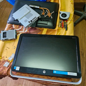 HP올인원PC. 23-g351kr 부품들 팝니다.