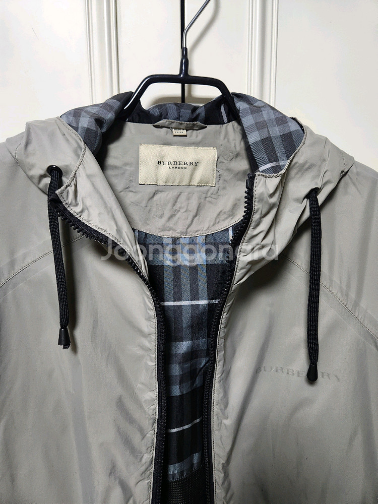 (100)버버리 남성 바람막이 자켓--2