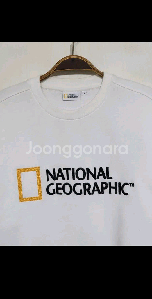 (M) 내셔널지오그래픽 스웨트 화이트 빅로고 맨투맨 티셔츠--1