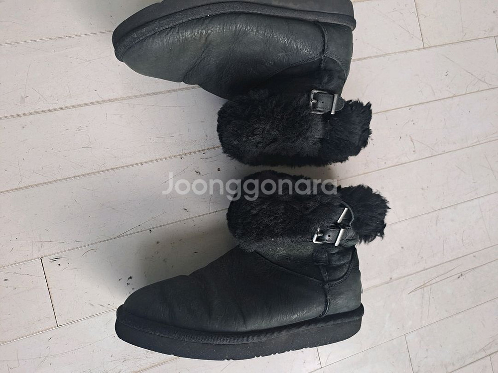 UGG 퍼 부츠--1