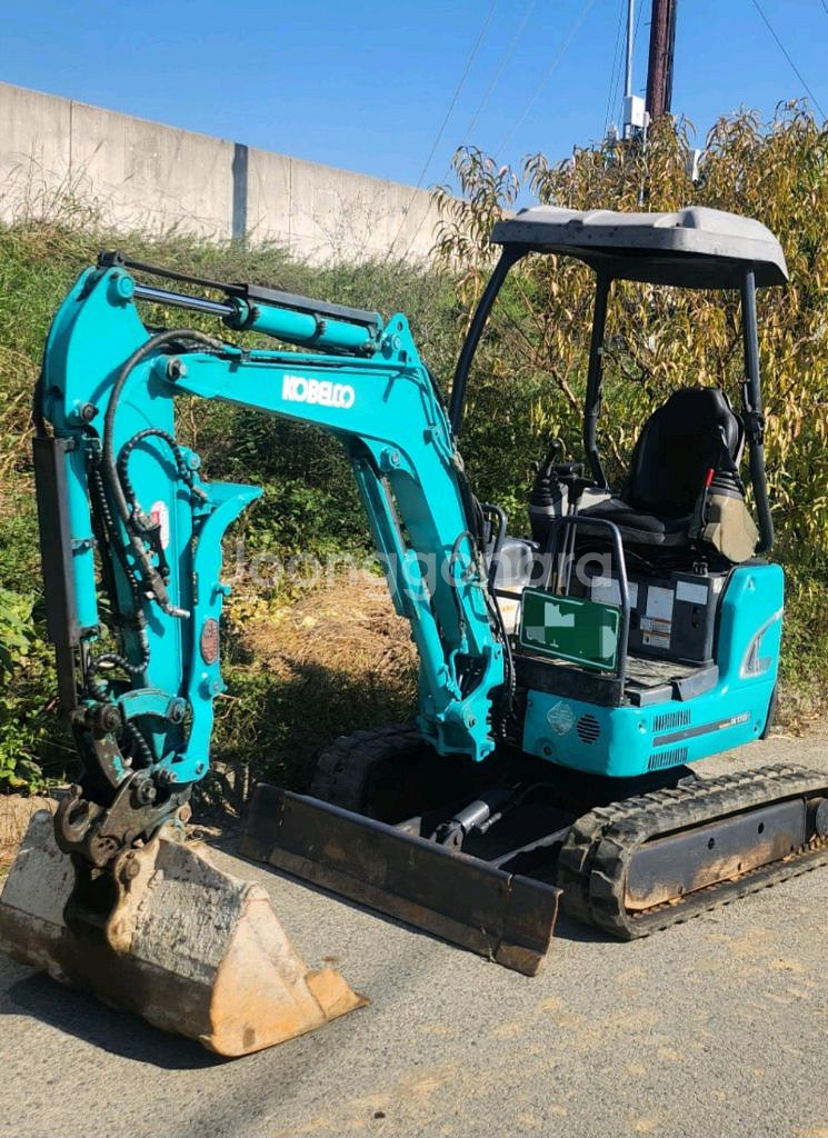 코벨코17 미니굴삭기--1