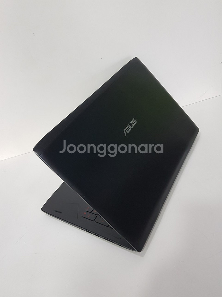 135번 아수스 15인치 게이밍 그래픽작업용 중고노트북--2