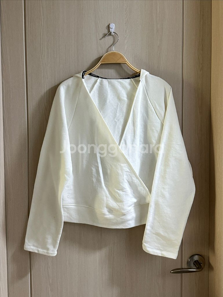 옷장정리ㅣ안다르 흰색 기본 운동 데일리 후드티--1