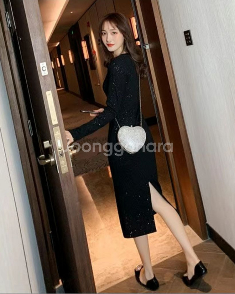 기모 안감 뒤트임 원피스 블랙(택달린 새상품)--0