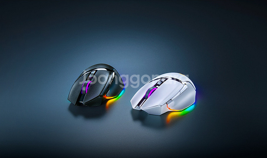 레이저 바실리스크 V3 프로 35K 화이트 + 마우스 독 미개봉 급처--5