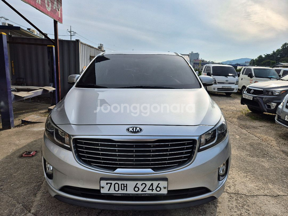 올뉴카니발11인승 럭셔리--1