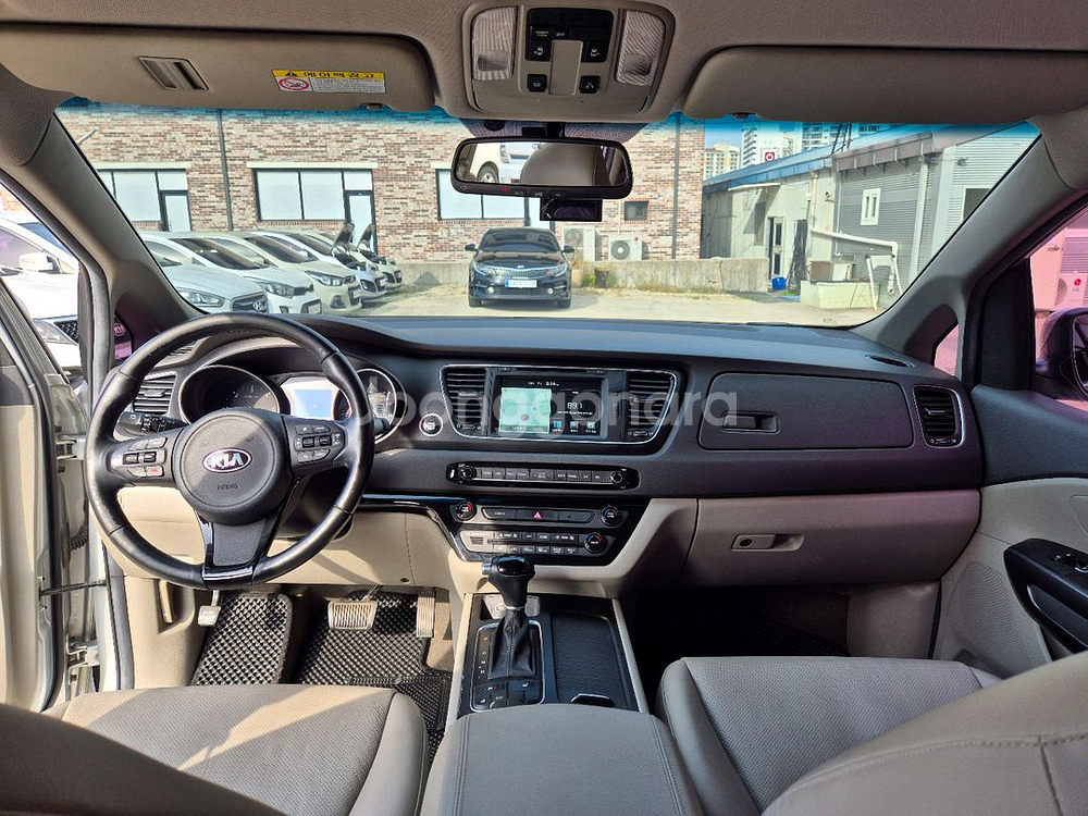 올뉴카니발11인승 럭셔리--8