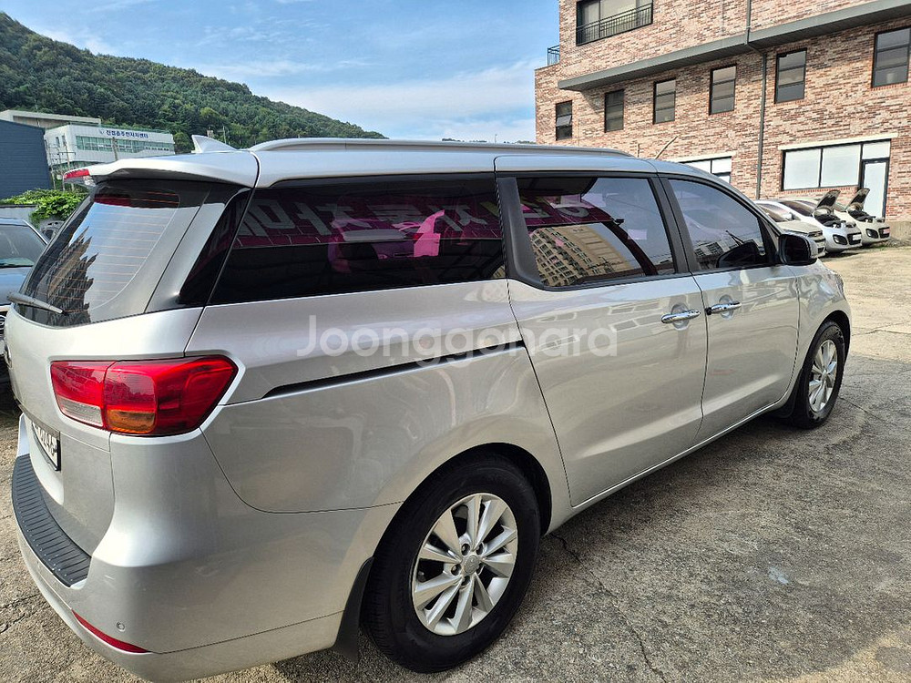 올뉴카니발11인승 럭셔리--3