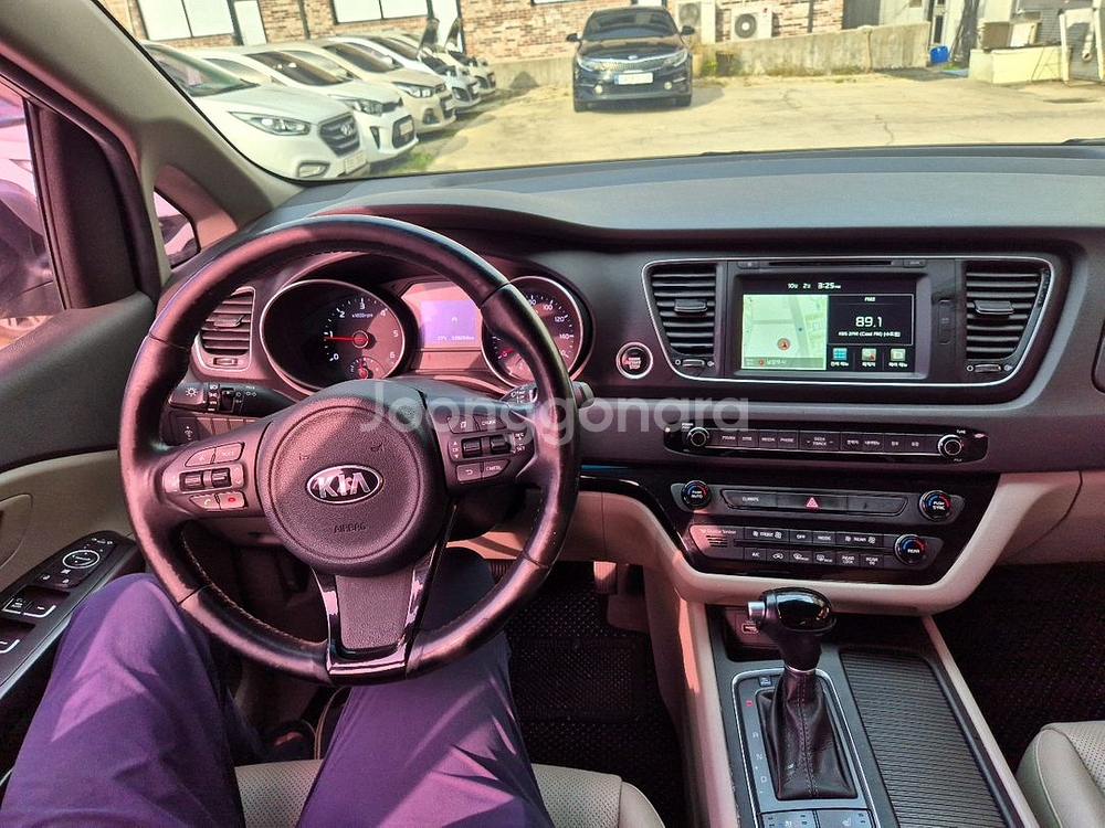 올뉴카니발11인승 럭셔리--9