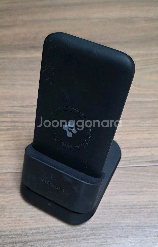 슈피겐 PD 20W 10000mAh 고속 무선 충전 보조배터리 거치대 PA2001W2--0