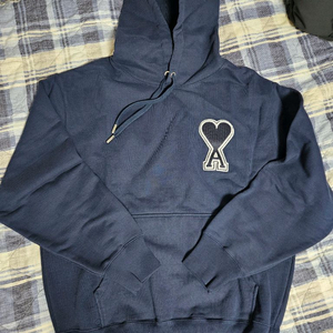 아미 빅하트 네이비 후드 xl