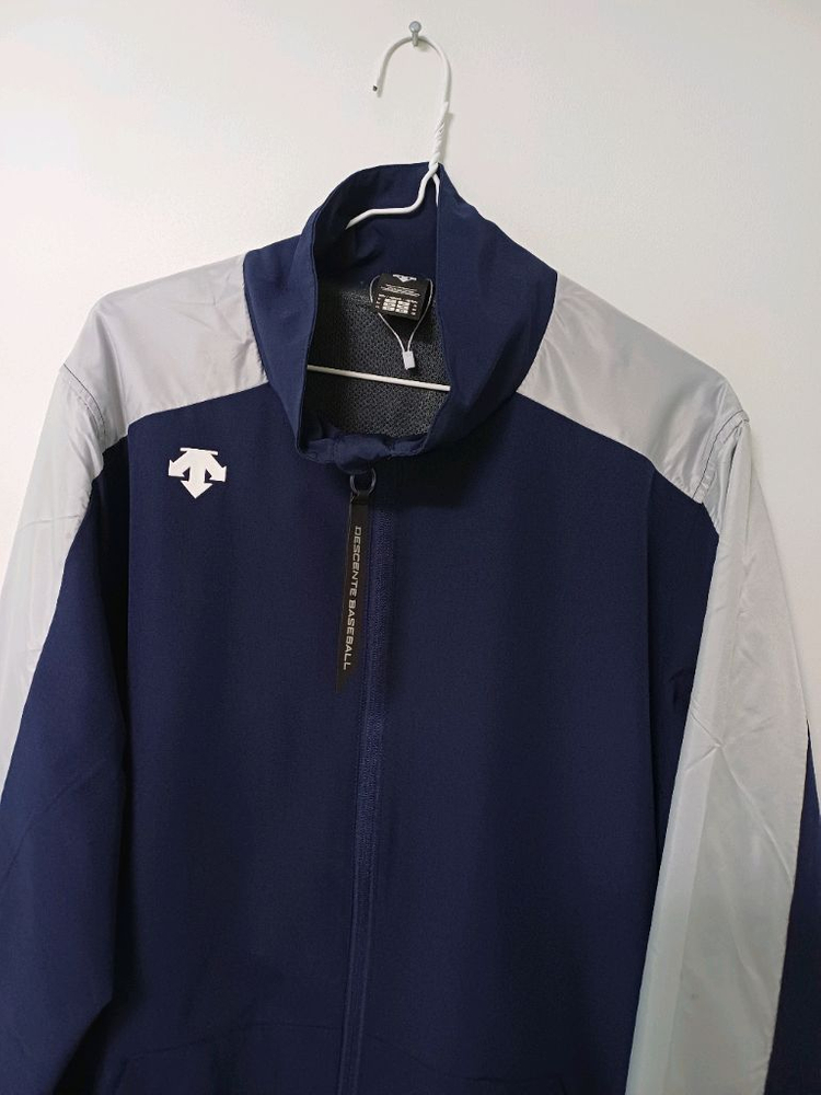 남성 데상트 골프.야구 소프트쉘 바람막이 (스판105)--1