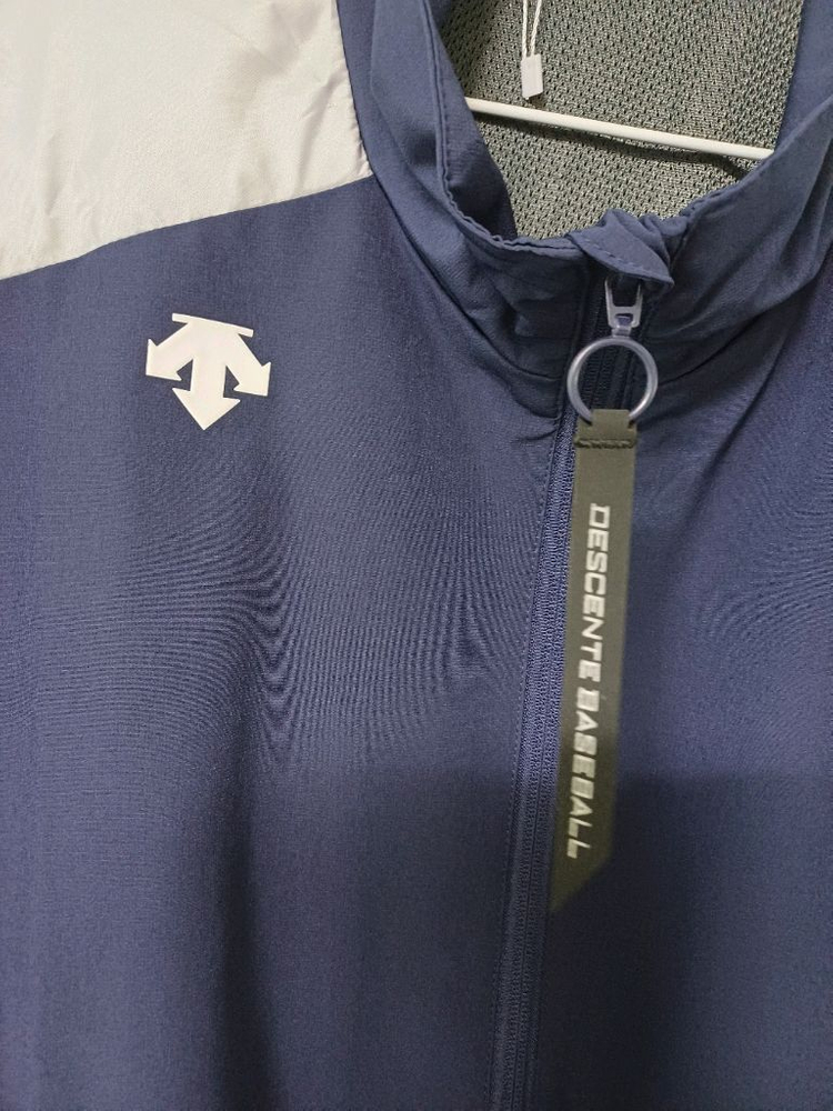 남성 데상트 골프.야구 소프트쉘 바람막이 (스판105)--2